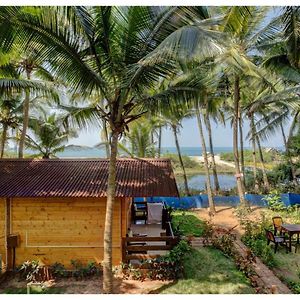 Samant Beach Resort And Villa Malvan Bhogwe